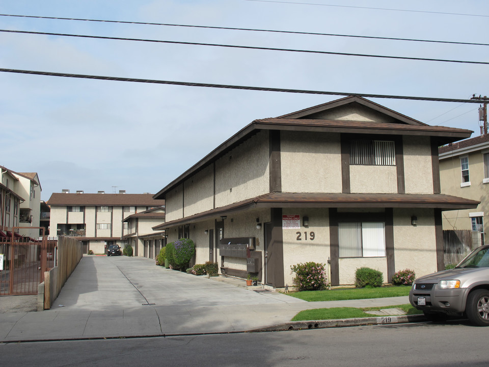 219 Saint Francis St in San Gabriel, CA - Building Photo