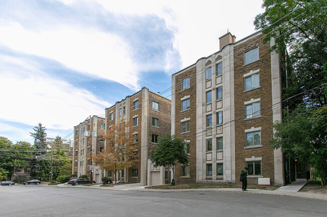 Mayfair Mansions in Toronto, ON - Building Photo - Building Photo