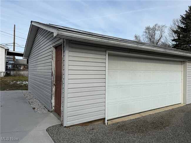 1013 Prospect St NW in New Philadelphia, OH - Building Photo - Building Photo