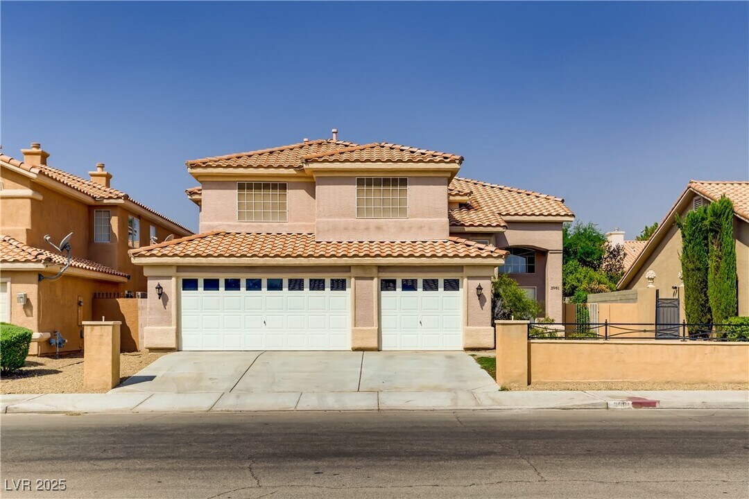 3981 Erva St in Las Vegas, NV - Building Photo