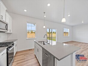 1024 Scotts Peak Dr in Berthoud, CO - Building Photo - Building Photo