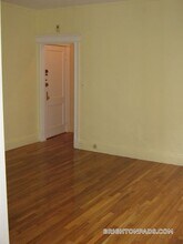 1641 Commonwealth Ave, Unit 11 in Boston, MA - Building Photo - Building Photo