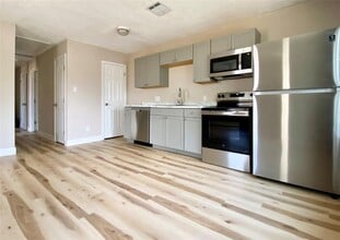 7103 Bethune Ave in Austin, TX - Building Photo - Building Photo