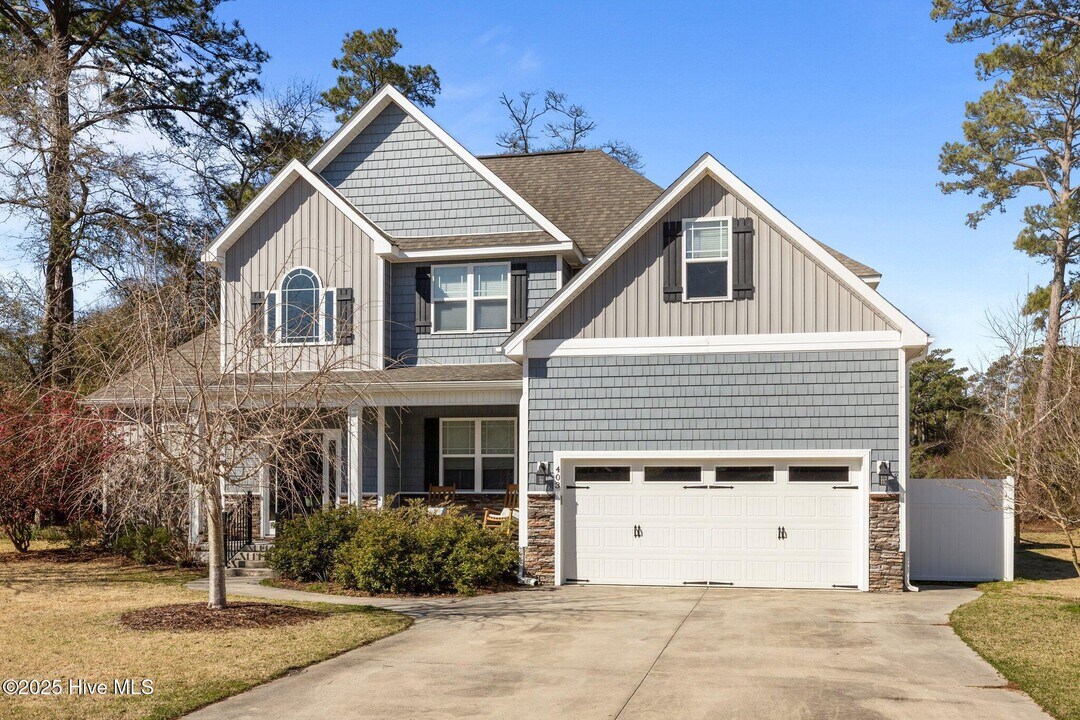 403 Ardan Oaks Cir in Cape Carteret, NC - Building Photo