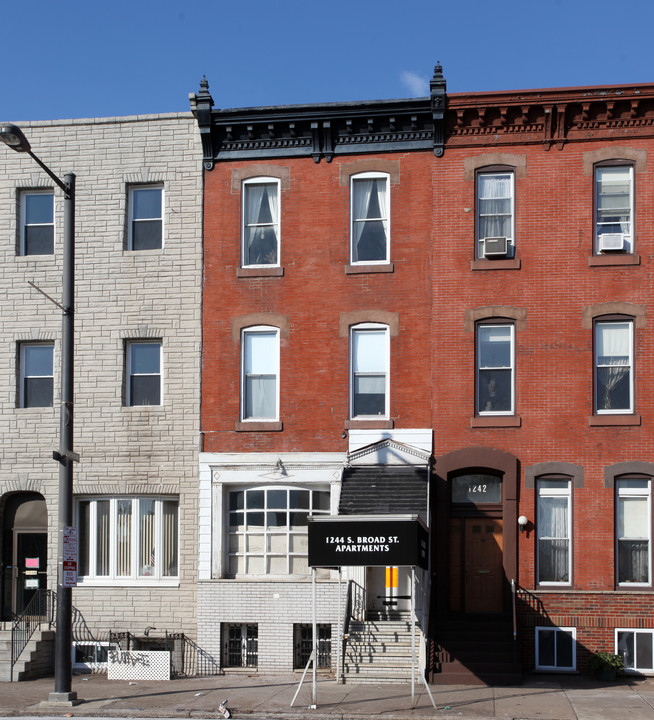 1244 S Broad St in Philadelphia, PA - Building Photo