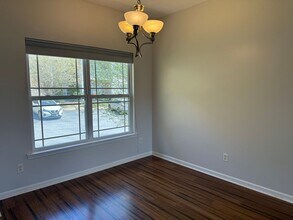 10 Northbrook Pl in Asheville, NC - Foto de edificio - Building Photo