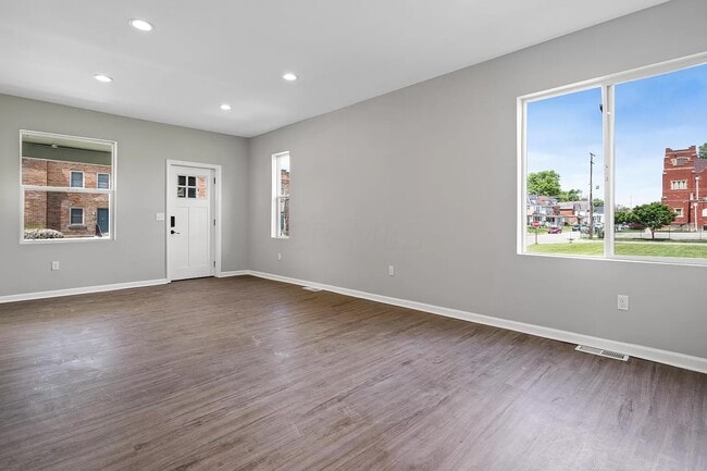 534 Oakwood Ave in Columbus, OH - Building Photo - Building Photo