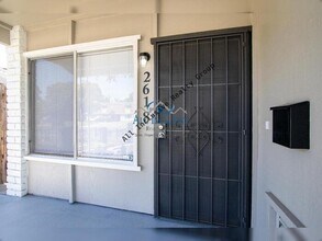 2618 El Parque Cir in Rancho Cordova, CA - Building Photo - Building Photo