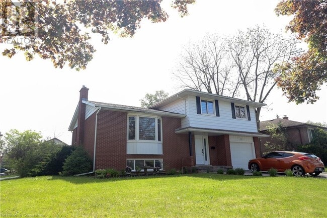 77 Orchard Mill Crescent in Kitchener, ON - Building Photo - Building Photo