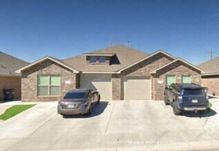 2102 N Avenue L in Lubbock, TX - Building Photo - Building Photo