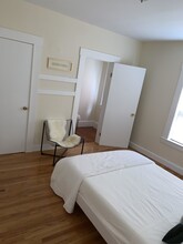 27 Forest St, Unit 1 in Cambridge, MA - Building Photo - Building Photo