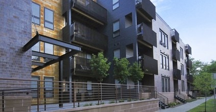 Bedford Crossing in Madison, WI - Foto de edificio - Building Photo