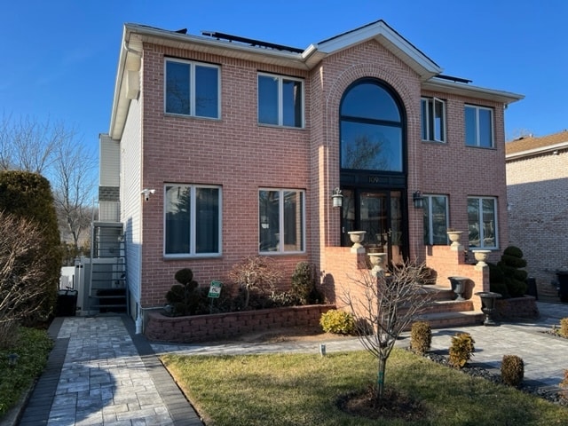 109 Vineland Ave, Unit 2