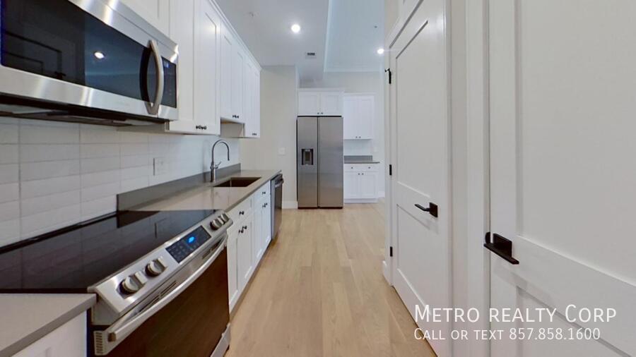 15 Highgate St in Boston, MA - Building Photo