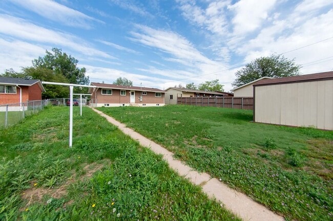 4761 Greybull Ave in Cheyenne, WY - Foto de edificio - Building Photo