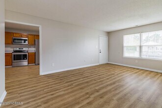 1309 Navarro Loop in Jacksonville, NC - Building Photo - Building Photo