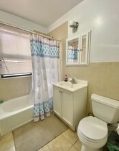 240 N Harvard St, Unit 2 in Boston, MA - Building Photo - Building Photo