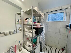 1 Torpie St, Unit 1F in Boston, MA - Foto de edificio - Building Photo