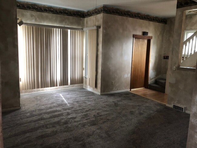 109 5th St SE in Watertown, SD - Building Photo - Building Photo