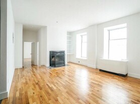 90 Horatio St in New York, NY - Building Photo