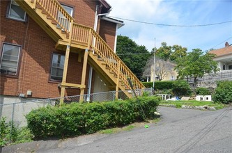 58 Anderson St in Naugatuck, CT - Building Photo - Building Photo