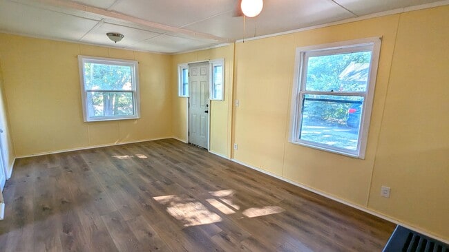 1237 Francis Ave in Muskegon, MI - Building Photo - Building Photo