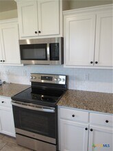 202 E Avenue H in Nolanville, TX - Building Photo - Building Photo