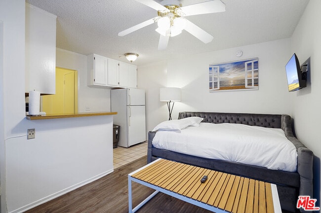 property at 3720 Vinton Ave
