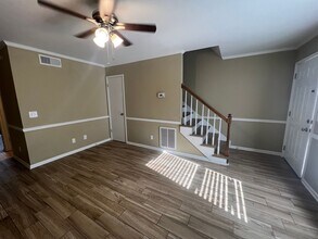 1605 Hackberry Ln in Tuscaloosa, AL - Building Photo - Building Photo