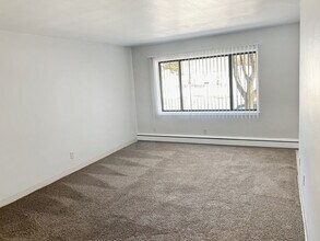 Cleveland Terrace Apartments in St. Paul, MN - Building Photo - Interior Photo
