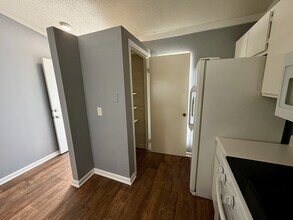 105 Shoals Dr in Wilmington Island, GA - Building Photo - Building Photo