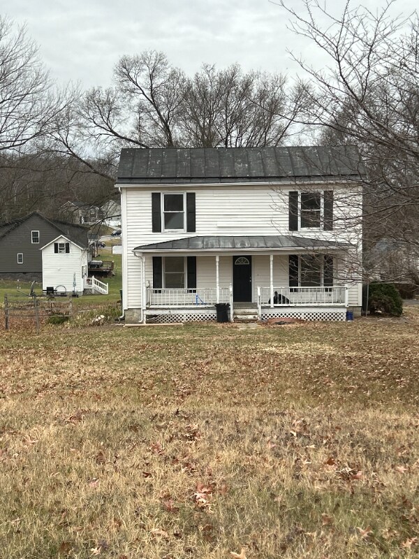 property at 4235 N Valley Pike