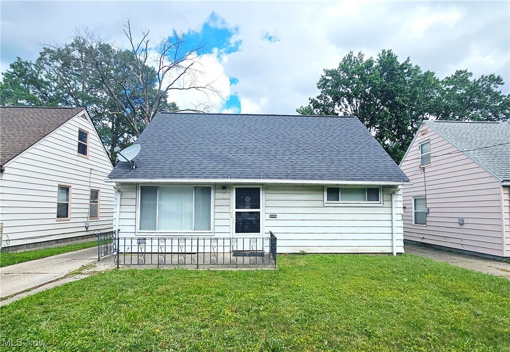 3900 Wetzel Ave in Cleveland, OH - Building Photo