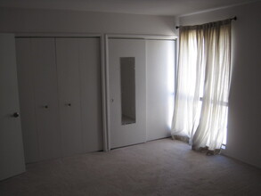 106 N Chapel Ave, Unit 9 in Alhambra, CA - Foto de edificio - Building Photo