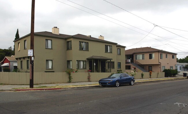 4871-4883 Trojan Ave in San Diego, CA - Building Photo - Building Photo