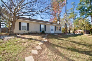 1115 Watwood Ave in Opelika, AL - Building Photo
