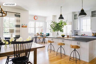 268 Madison St in Sag Harbor, NY - Building Photo - Building Photo