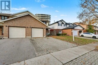 575 Springbank Ave in Woodstock, ON - Building Photo - Building Photo