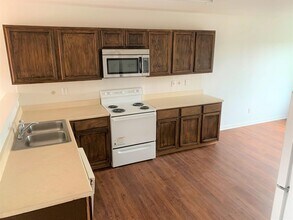 413 Brittney Way-Unit -D in Harker Heights, TX - Foto de edificio - Building Photo