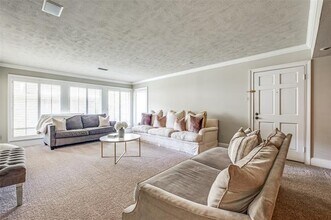 6353 Diamond Head Cir in Dallas, TX - Building Photo - Building Photo