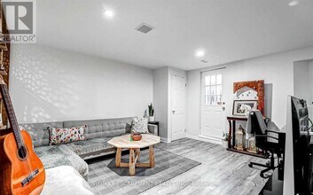 5481 Wilderness Trail in Mississauga, ON - Building Photo - Building Photo