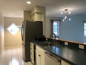 665 Lowell St in Lexington, MA - Building Photo - Building Photo