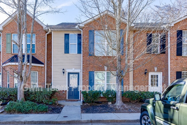 property at 2883 Creek Bottom Ct