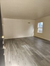 8543 Yosemite Blvd in Modesto, CA - Building Photo - Building Photo