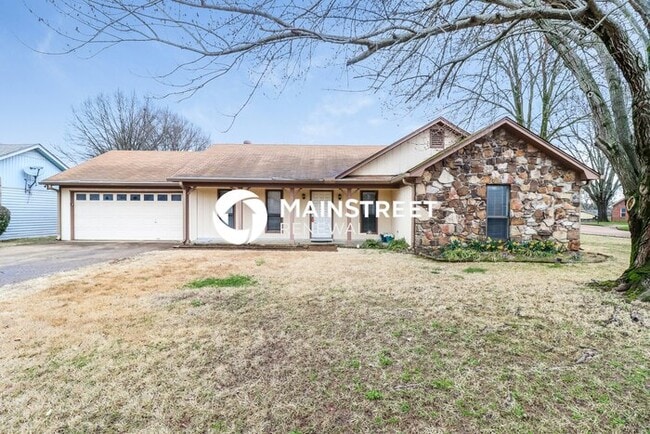 property at 3902 Clover Hill Dr
