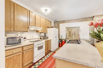 1509 W Thomas St, Unit 3R in Chicago, IL - Foto de edificio - Building Photo