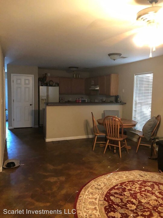 411 Bruce St in Senatobia, MS - Building Photo