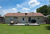 1211 Dakota St photo'