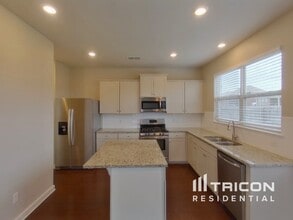4941 Kingdom Dr in Murfreesboro, TN - Building Photo - Building Photo