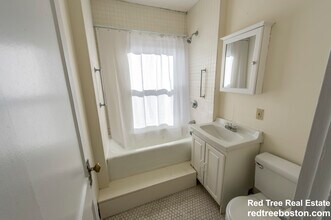 1200 Massachusetts Ave in Cambridge, MA - Building Photo - Building Photo